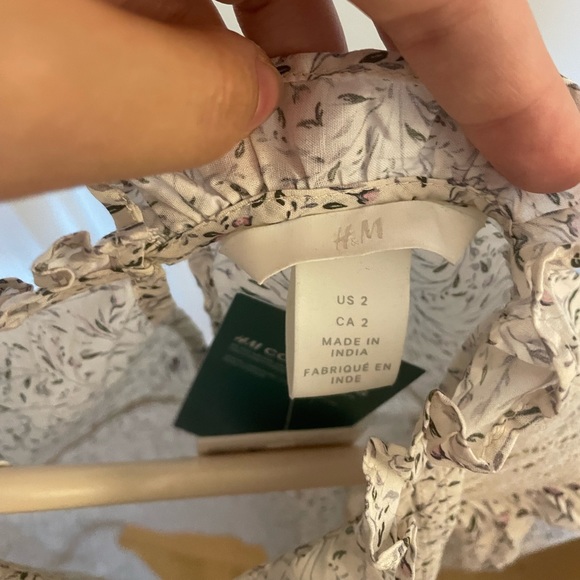 H&M Ruffled Cotton Blouse - Picture 5 of 5